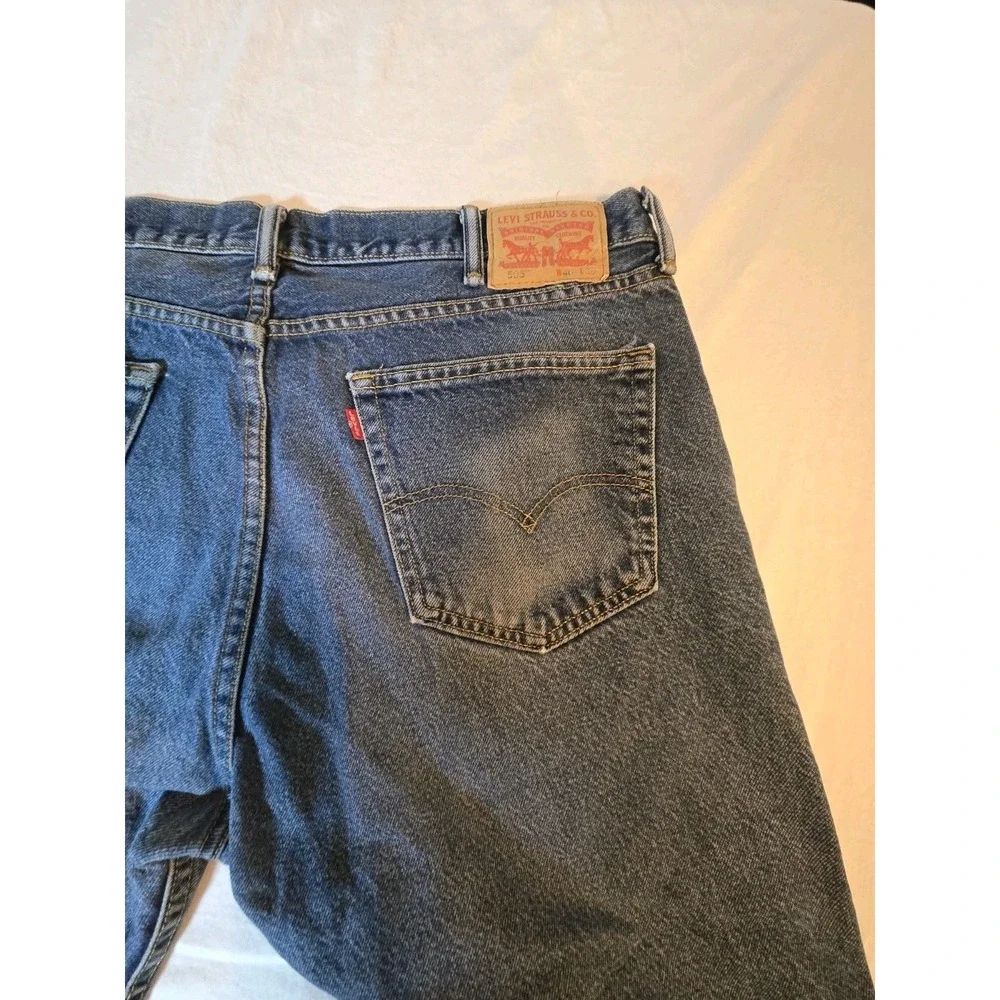 Levis 505 Jeans Mens 40 X 30 Blue Denim‎ Straight Leg Regular Fit Medium Wash
